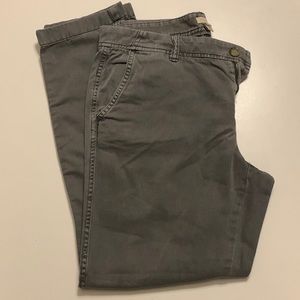 J. Crew Pants Size 4 Gray Color 100% Cotton Good Condition Soft Pants